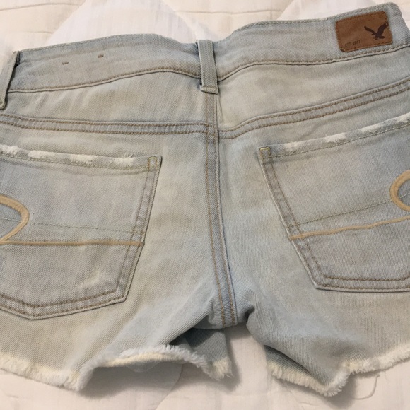 Light blue American Eagle jean shorts - Picture 2 of 2